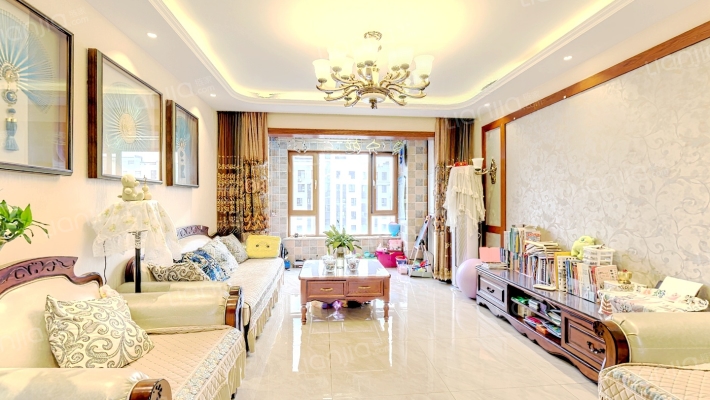 中海铂悦公馆一期二手房实景图