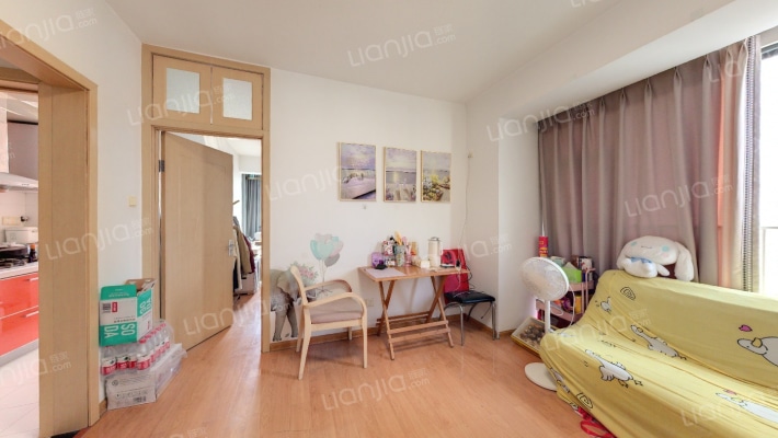 尚城公寓二手房实景图