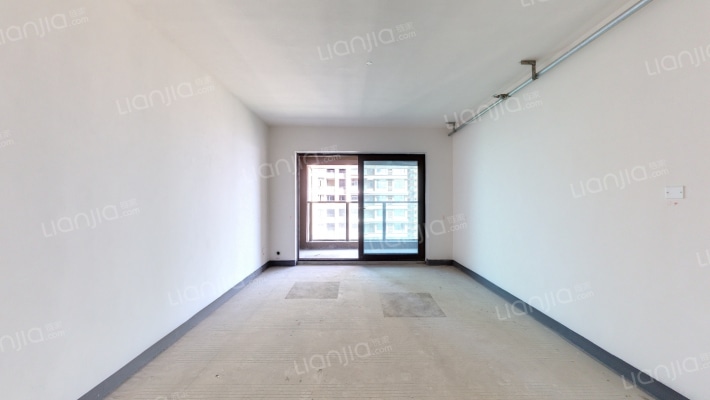 长嘉汇五期二手房实景图