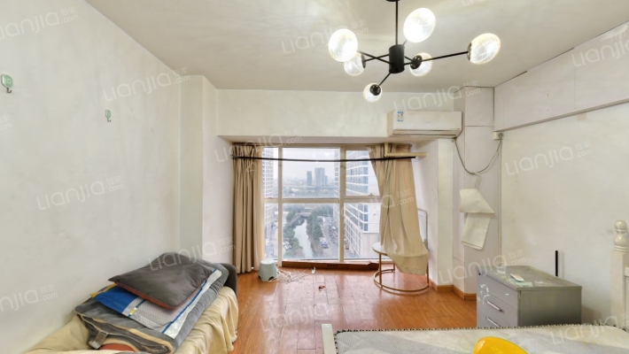 现代广场二手房实景图