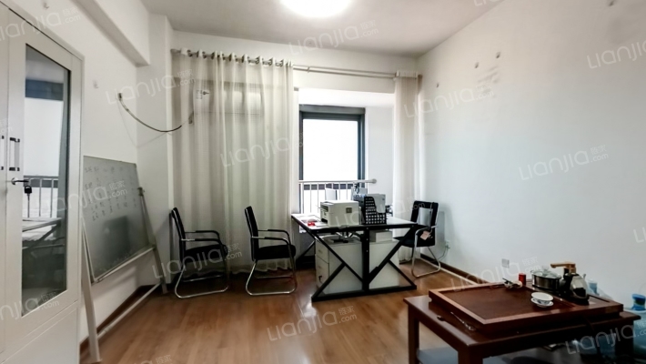 百盛国际二手房实景图