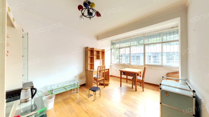 莲华苑小区二手房实景图