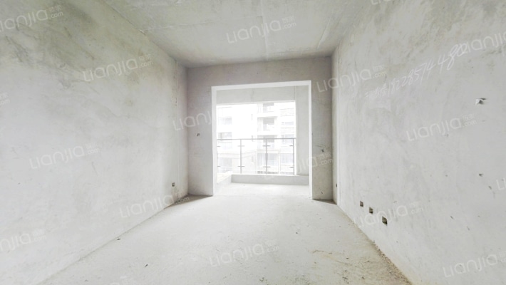 东岸雅院二手房实景图