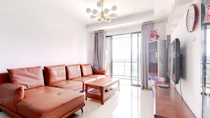 新世纪颐和居二手房实景图