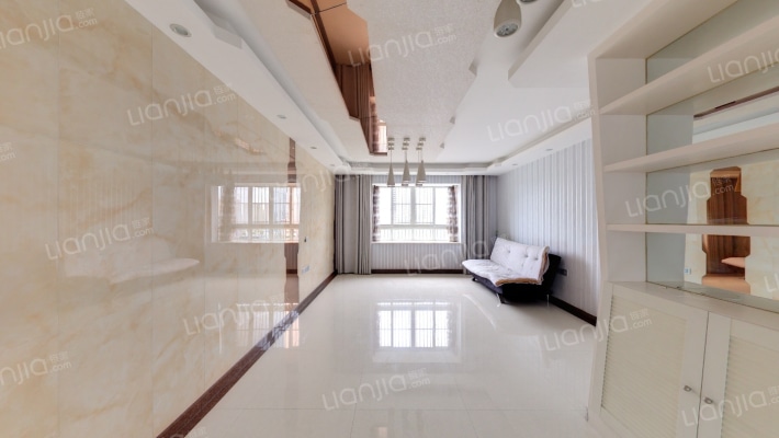 中央广场B区二手房实景图