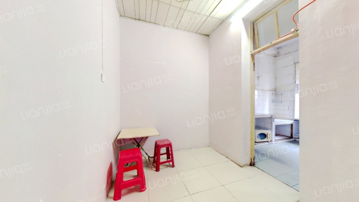 交通厅宿舍二手房实景图