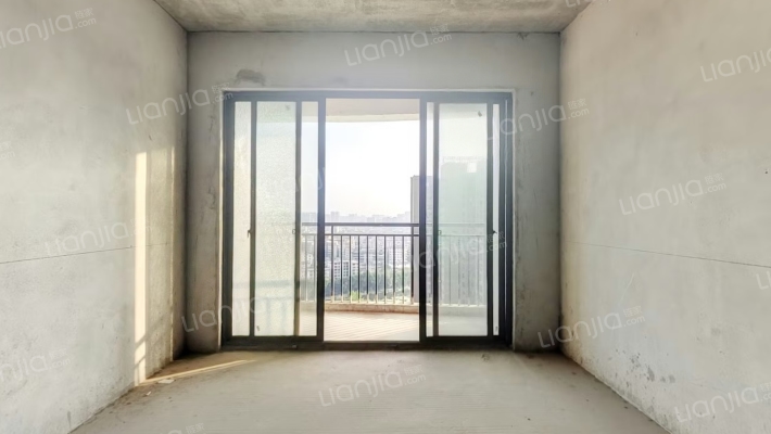 灵川彰泰·中央城二手房实景图