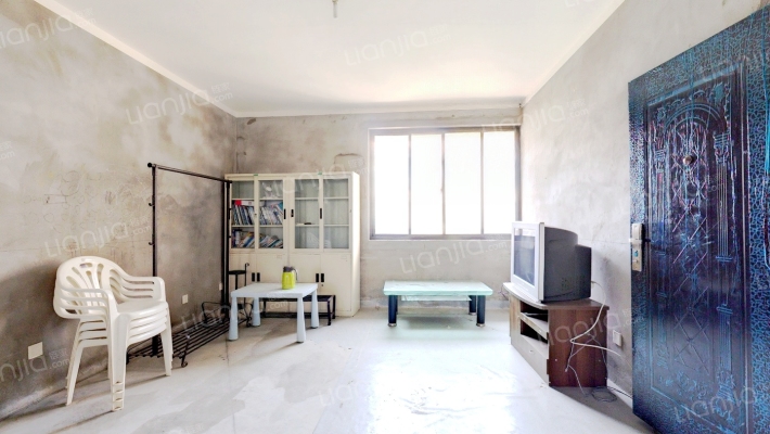 波西塔诺东郡二手房实景图