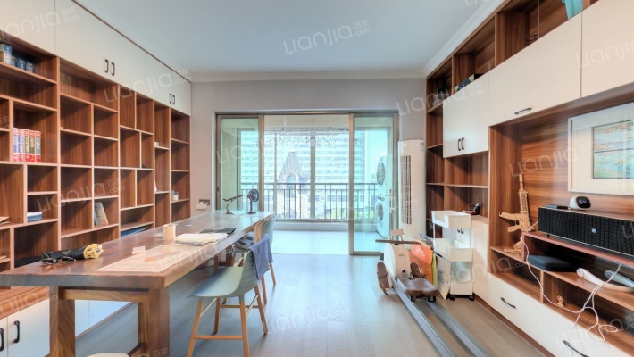 盛天华府二手房实景图