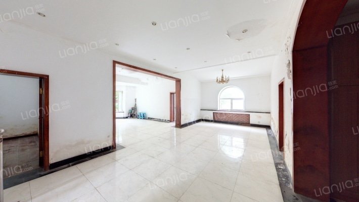 巴黎世家二手房实景图