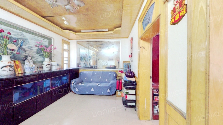 东台镇宿舍楼二手房实景图