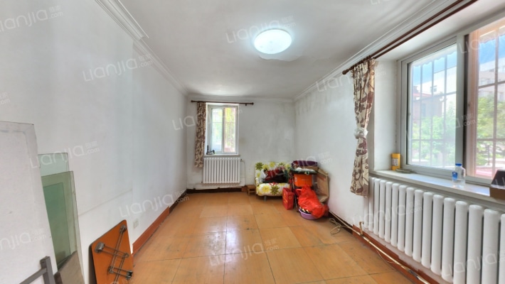 昆营里二手房实景图