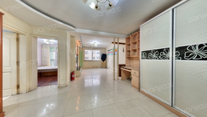 北岭山花园二手房实景图