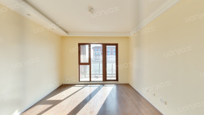 牛驼温泉孔雀城涵泉苑二手房实景图