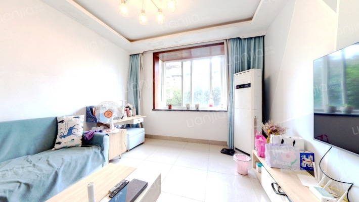 滨河苑小区二手房实景图