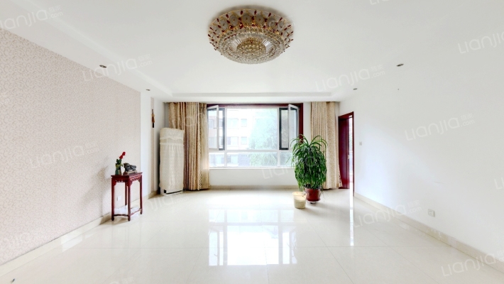 蓝天雅居二手房实景图