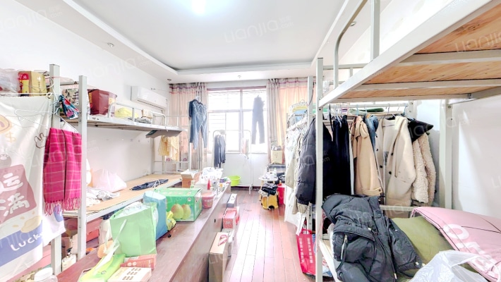 隆顺家园二手房实景图