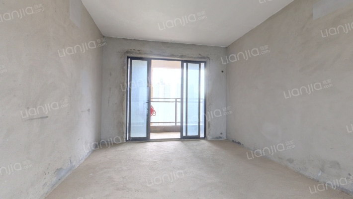 方直东岸二手房实景图