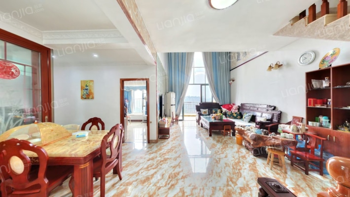 百晟汇翠湾二手房实景图