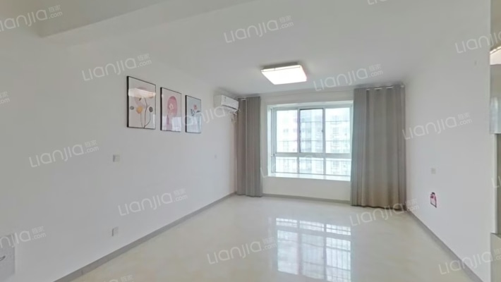 西堤漫步小区二手房实景图