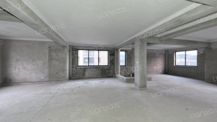 一江碧水二手房实景图