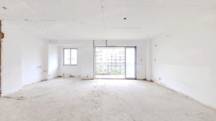 丽景天成二手房实景图