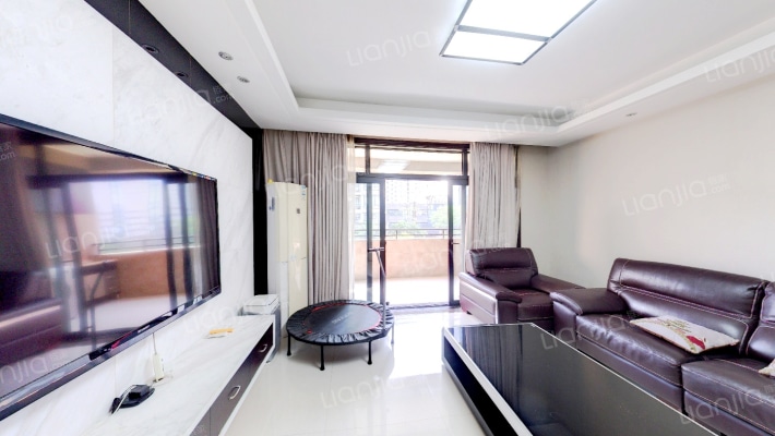 米兰公寓二手房实景图