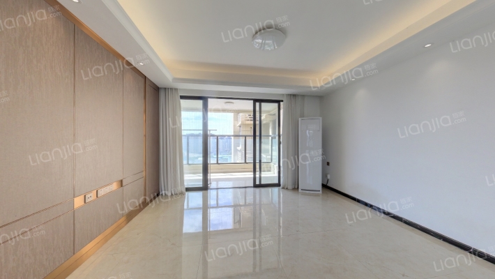 彰泰红二手房实景图