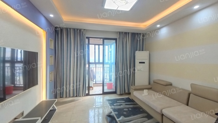 金发太阳豪庭二手房实景图