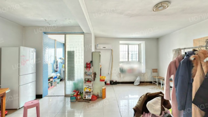 电大宿舍二手房实景图