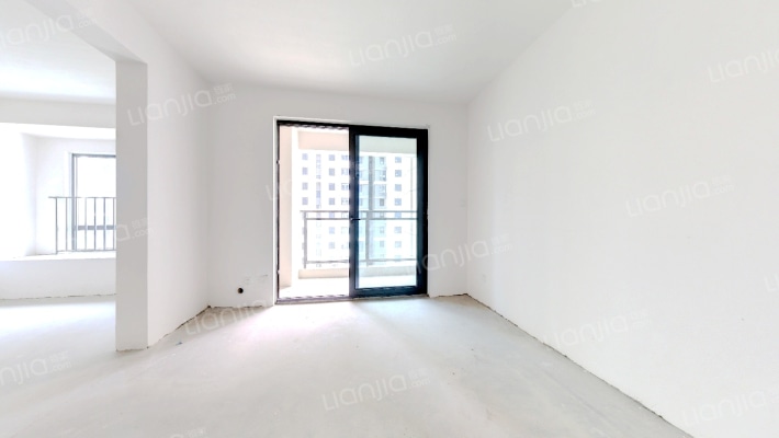 绿地智谷公寓二手房实景图