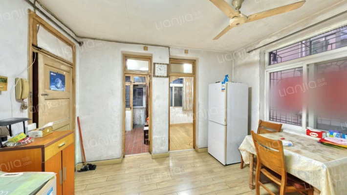 区政府大院二手房实景图