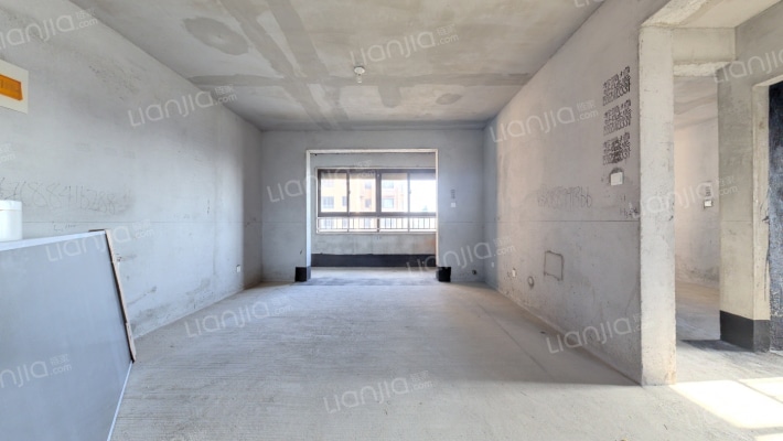 银豪紫缘公寓二手房实景图