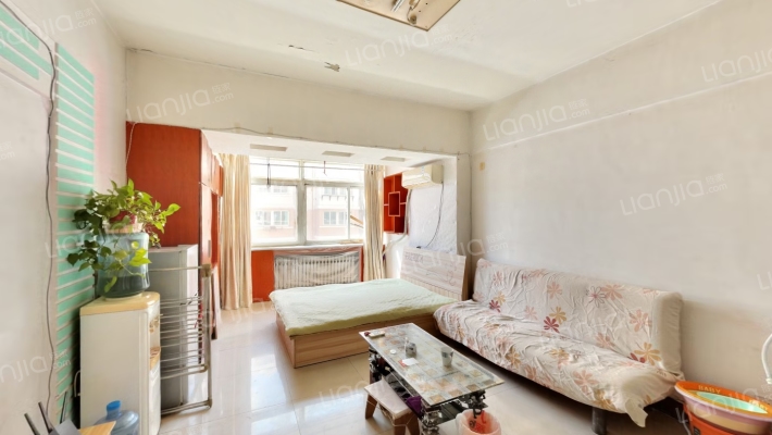 新世界公寓二手房实景图