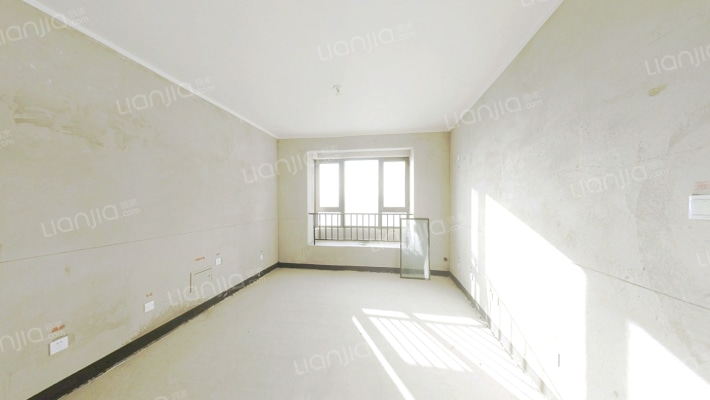 女朋友喜欢的社区 园林水系 看房方便 价格可议-客厅