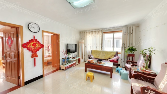 幸福新苑二手房实景图