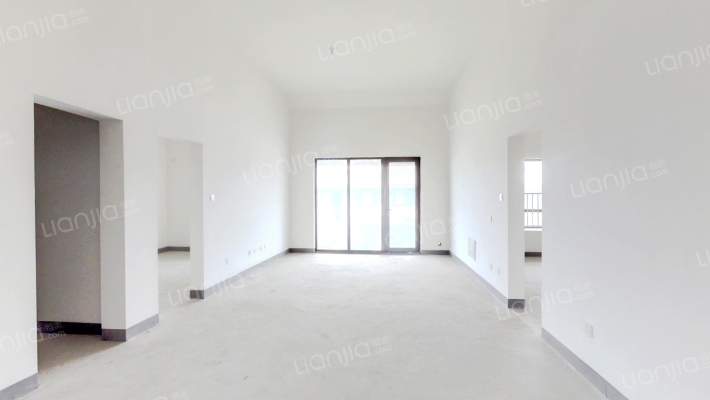 世茂国风源墅二手房实景图