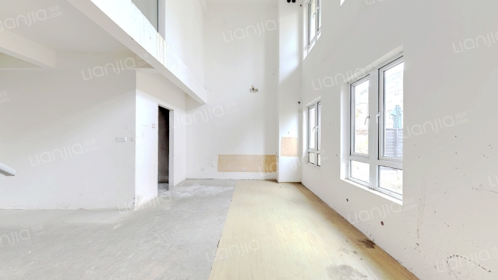 万科天籁湖畔二手房实景图