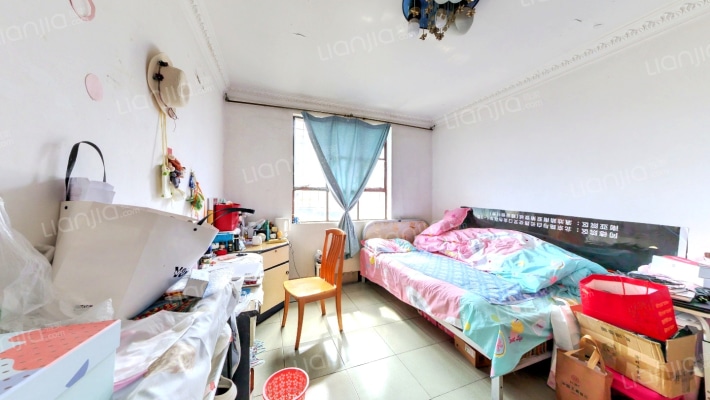 东风云汽附件厂小区二手房实景图