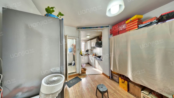 建材城东二里二手房实景图