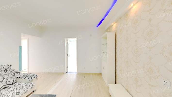 佳兴凤凰居二手房实景图