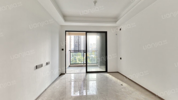 万科中天宏远文瀚花园二手房实景图