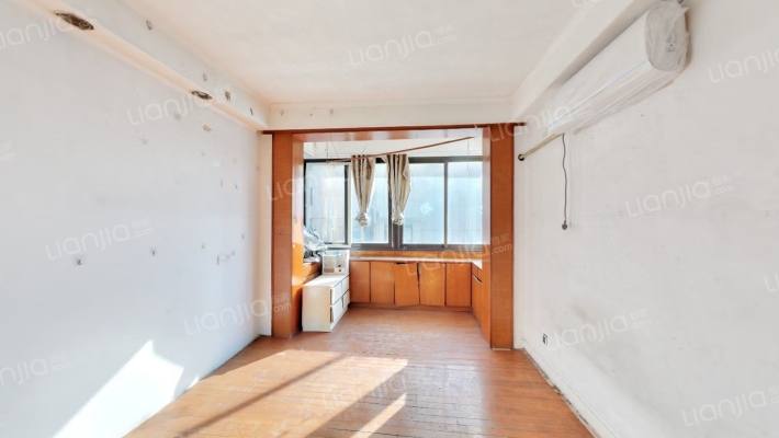 珠江路652号二手房实景图