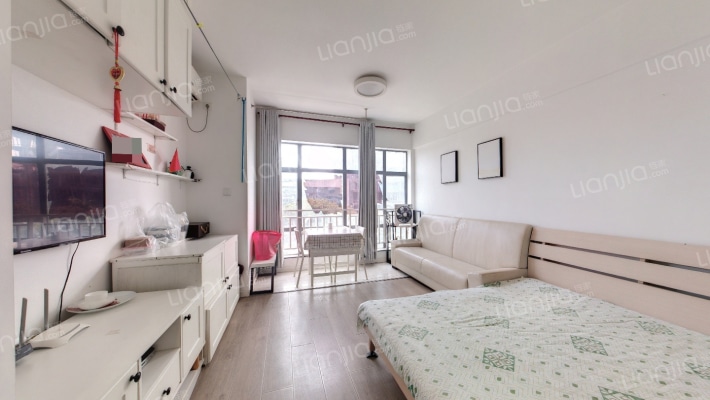 嘉年华国际公寓二手房实景图