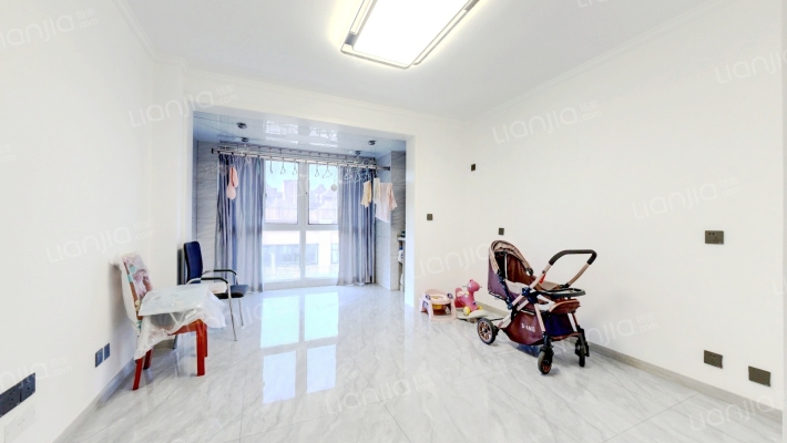 东南·悦湖二手房实景图