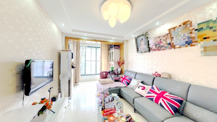 绸缎小区二手房实景图