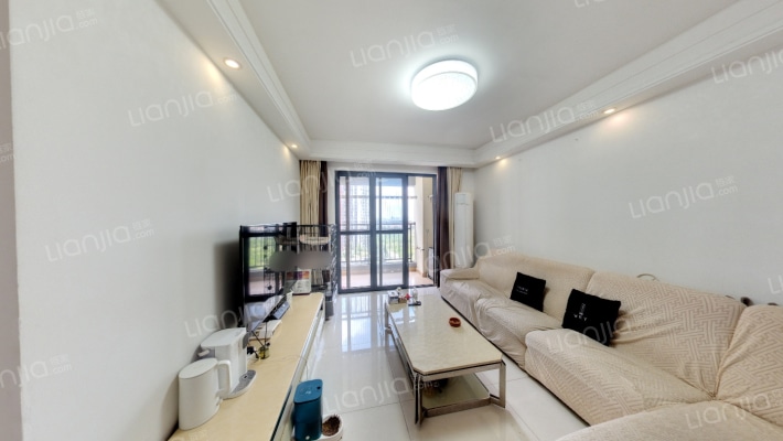 万科缤纷四季西园二手房实景图