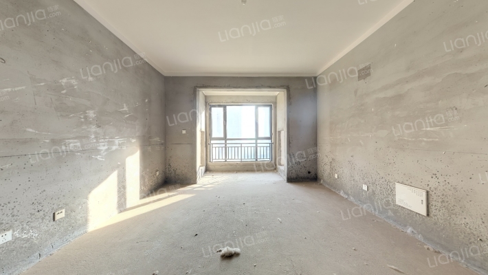 新田城湖光里二手房实景图