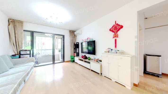 大连天地悦翠台一期二手房实景图