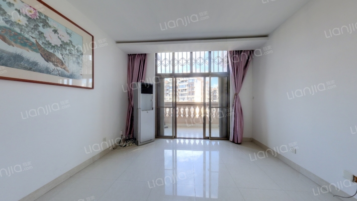 莱茵湖畔二手房实景图